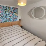 1 Bedroom Gorgeous In *