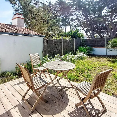 1 Bedroom Gorgeous In 펜션 L'Epine (Vendee)