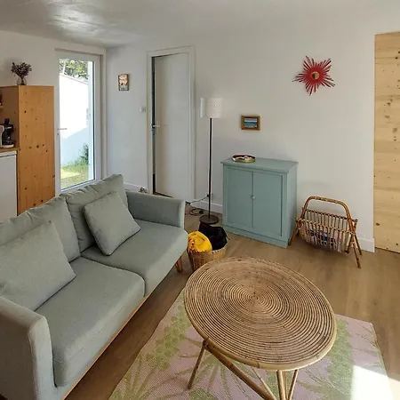 1 Bedroom Cozy In L'Epine (Vendee)