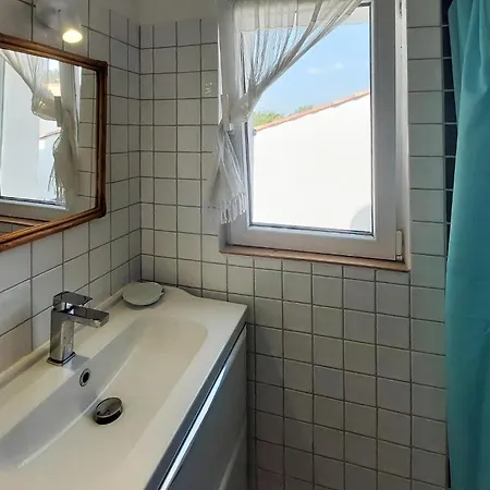 1 Bedroom Gorgeous In Holiday home